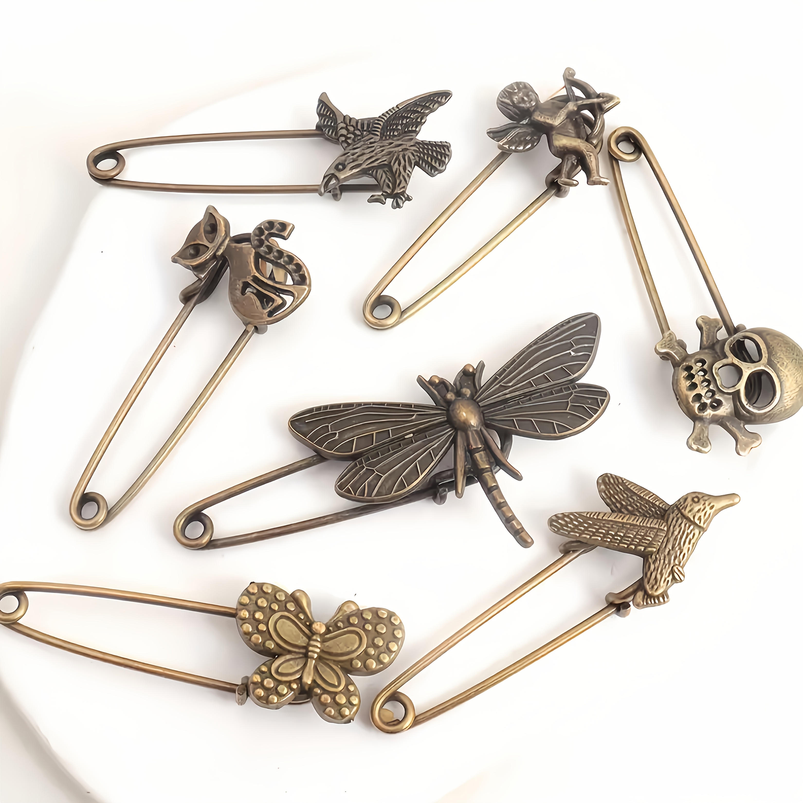 4pc Retro-Style Creative Brooch Set